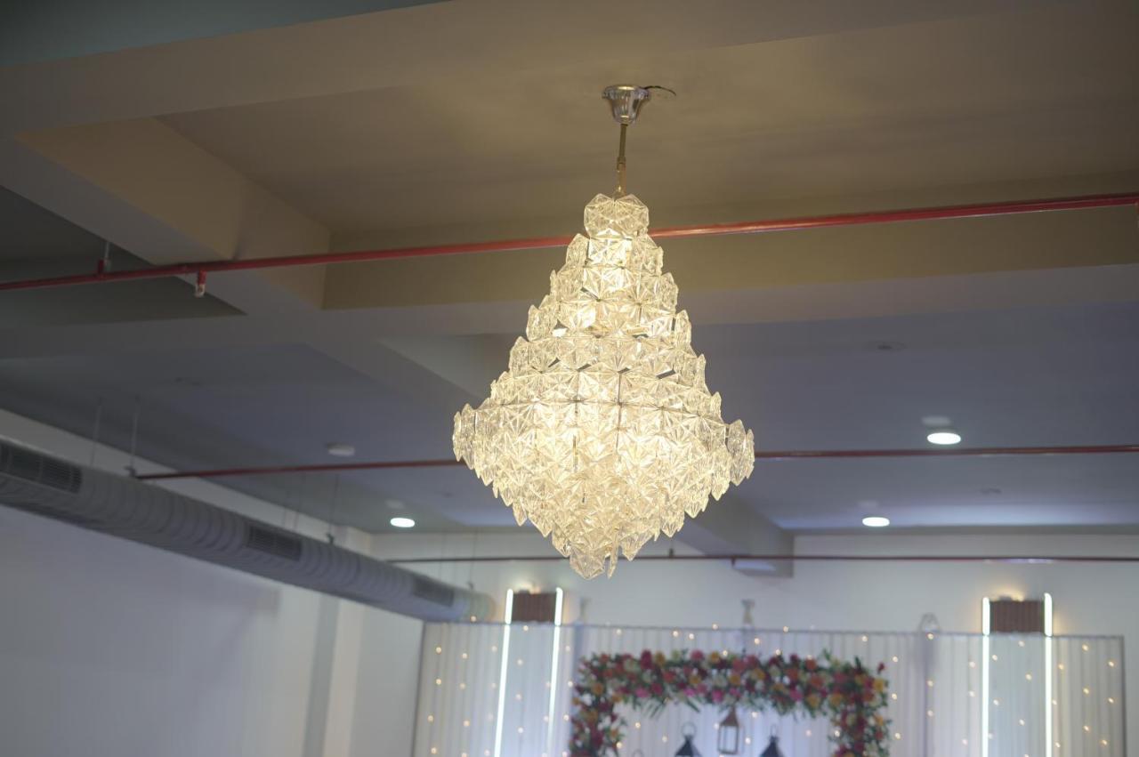 Rr Galaxy Hotel Gurgaon Luaran gambar