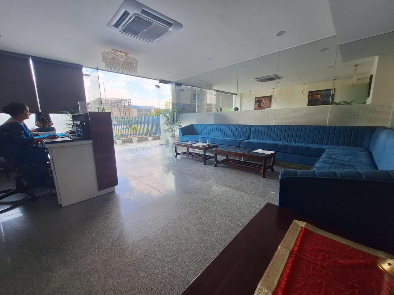 Rr Galaxy Hotel Gurgaon Luaran gambar